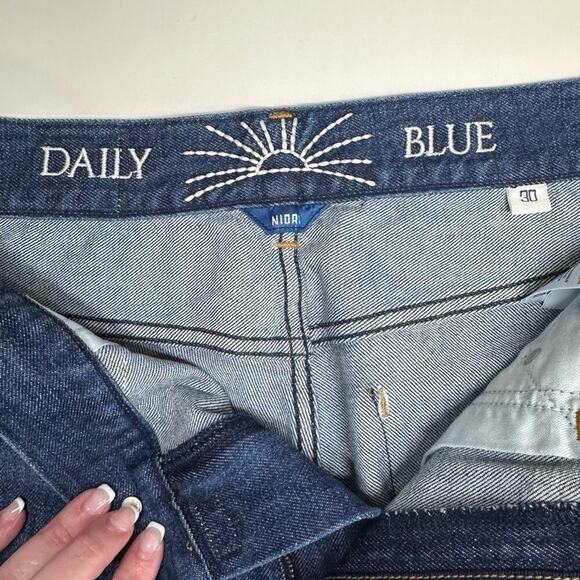 NWT | Daily Blue | LEG Nidra Slim Barrel Jeans | Legacy | Size 30 - Picture 8 of 16